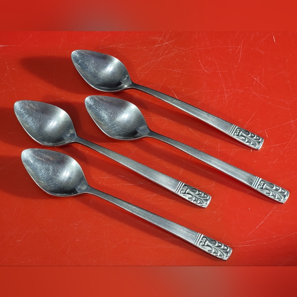 JH Carlyle Spoons Set Of 4 Cameo Style Pointed Tip 6.25-inch Vintage Hong Kong